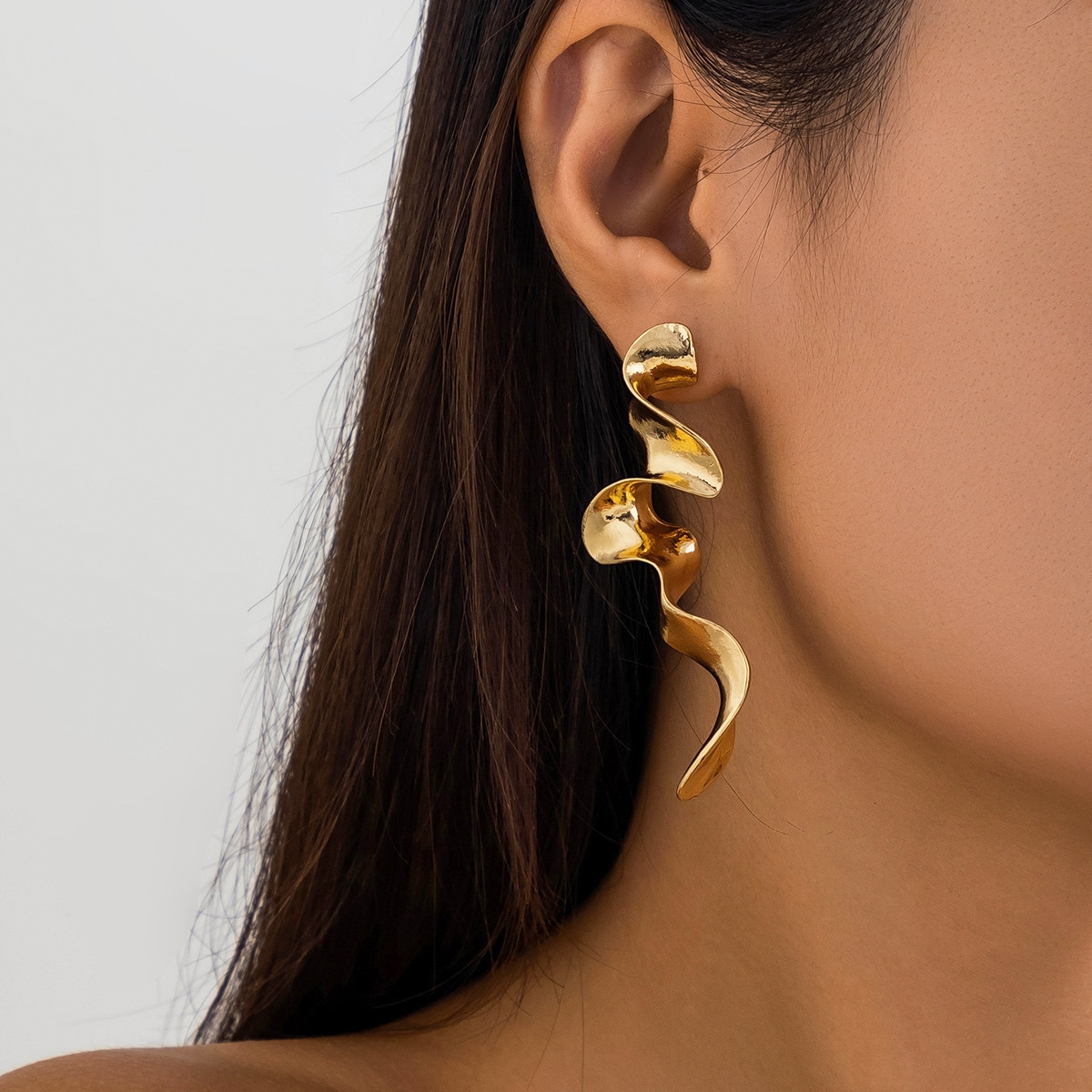 5:Gold earrings