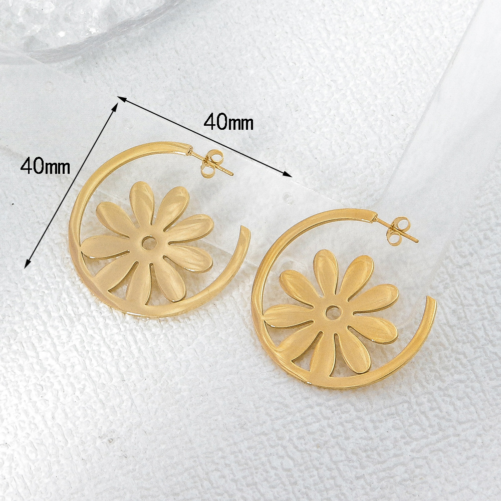 5:Flower smooth earrings-gold