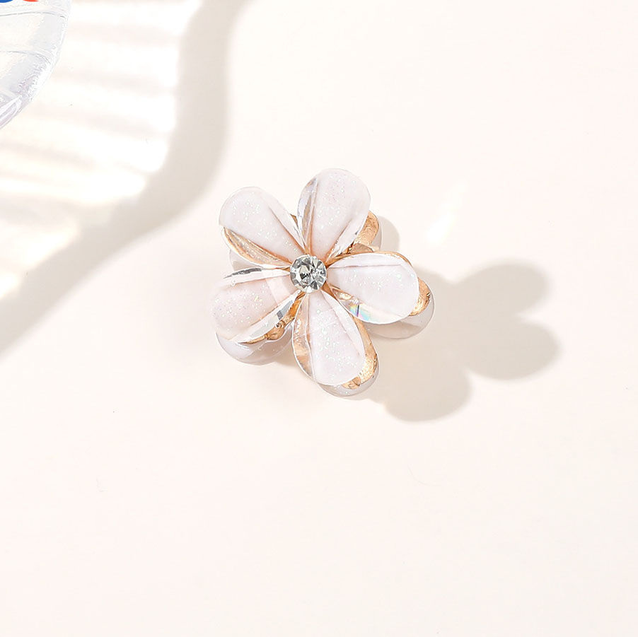 Pearl flower clip - Beige