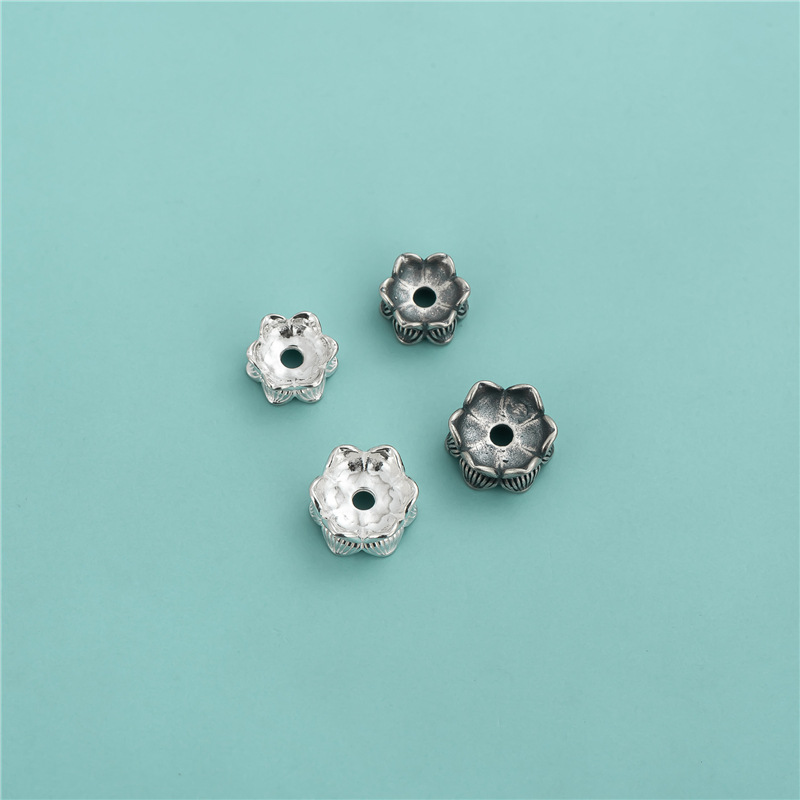 2:Large 10.3 mm height: 5.8 mm bore: 2.2 mm