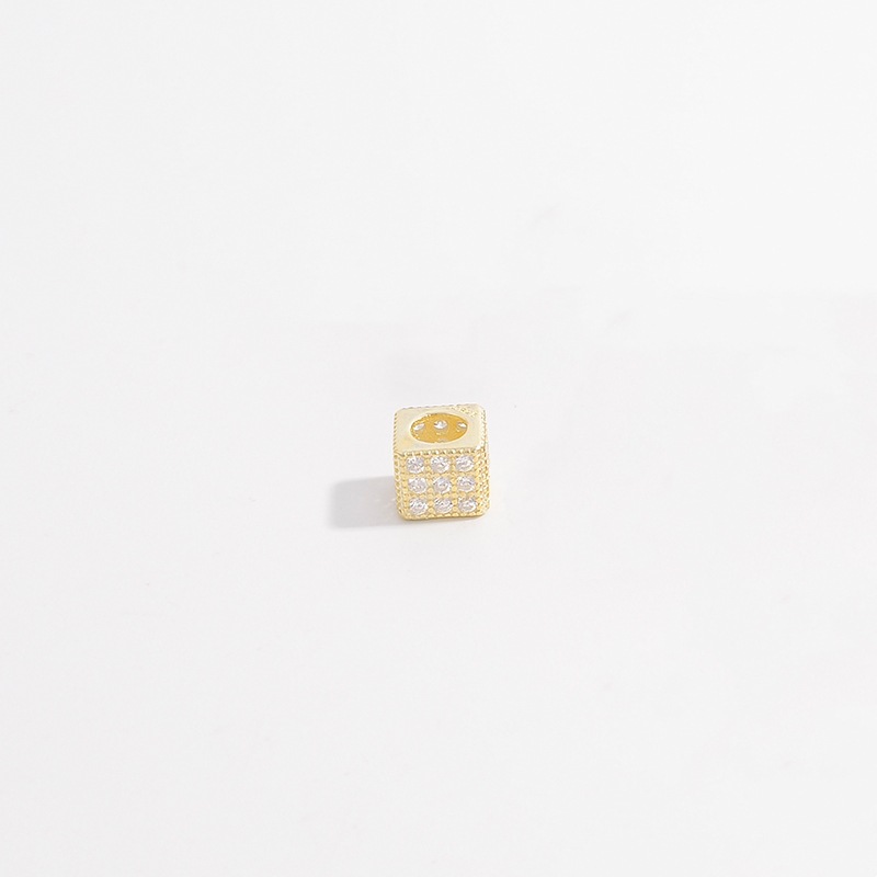 7:Gold small white diamond