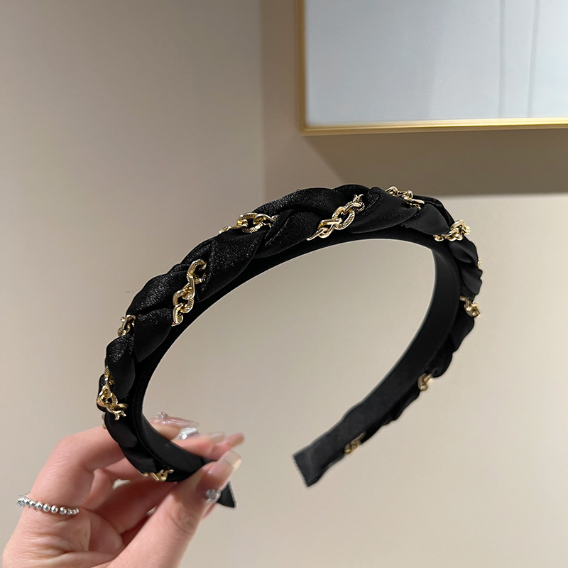 4:Black chain braid headband