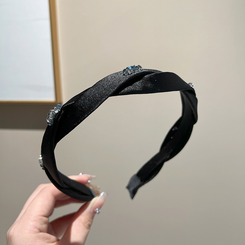 10:Black rhinestone twist headband