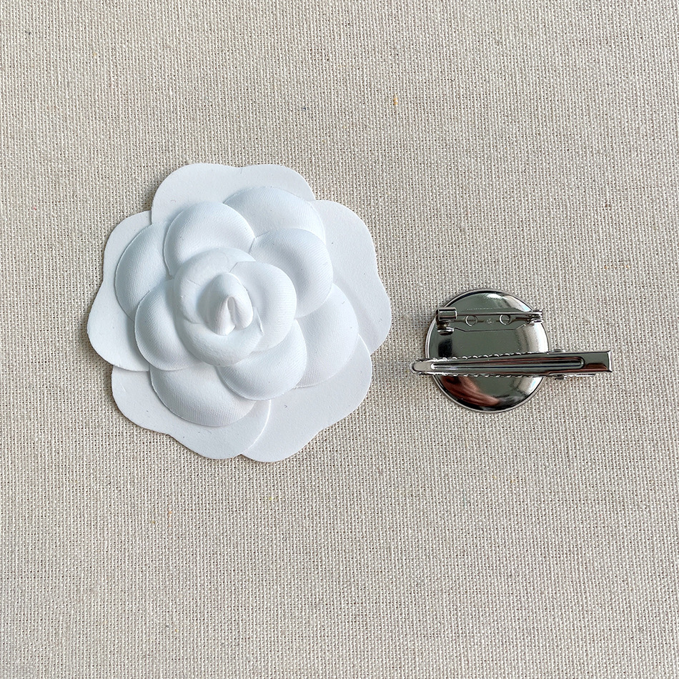 Large white brooch with dual use