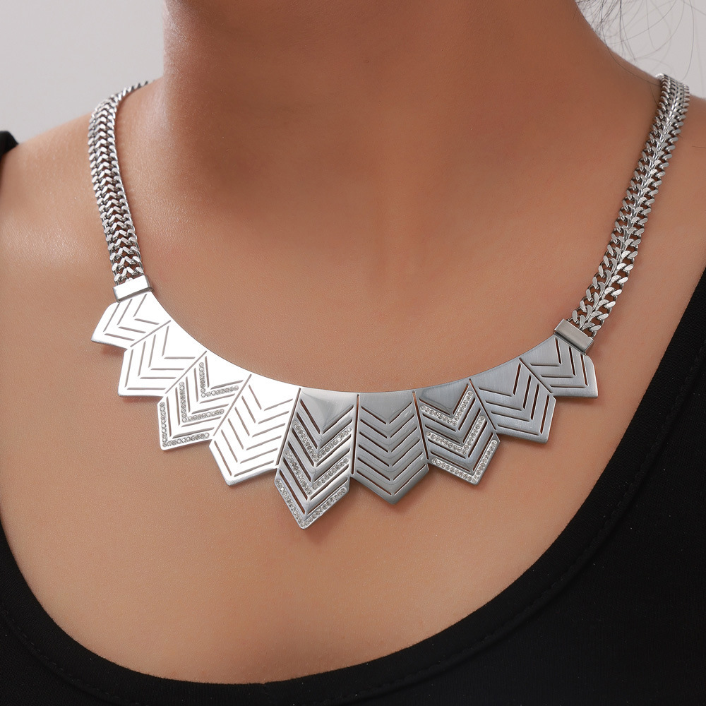 2:Steel necklace