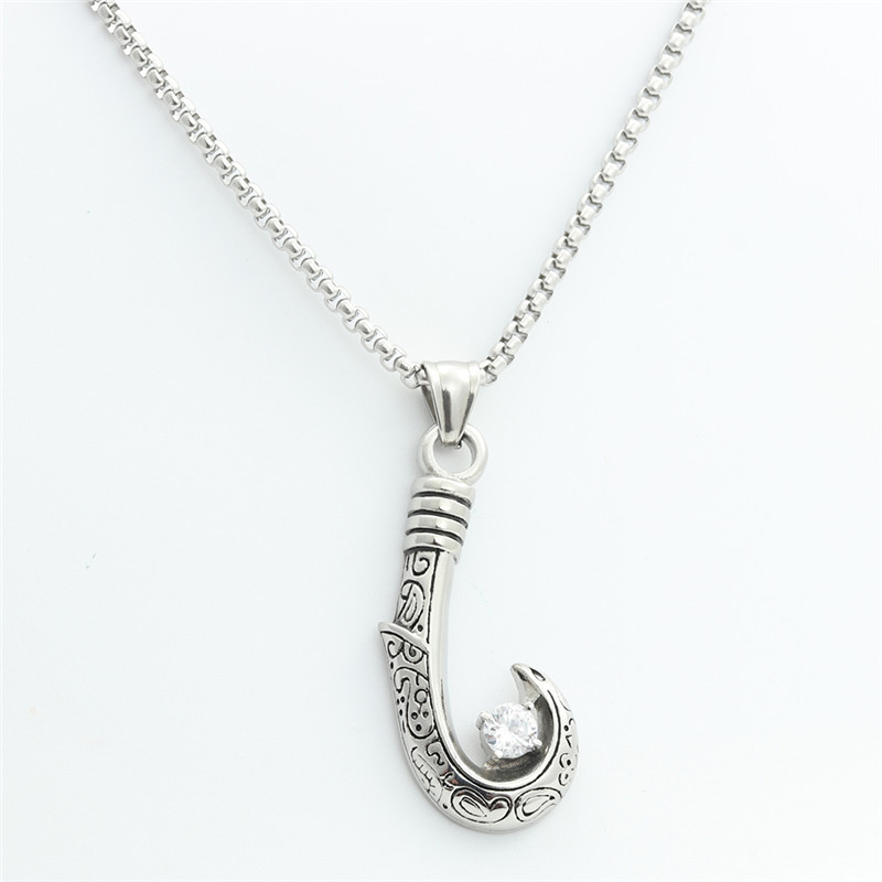 4:White diamond pendant with chain 3.0 * 60cm