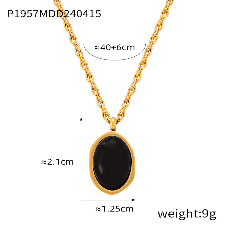 P1957-Gold and black necklace