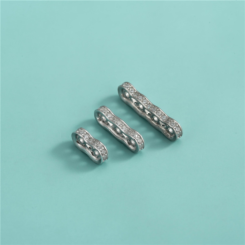 Platinum plated double hole - Width: 6.6MM length: