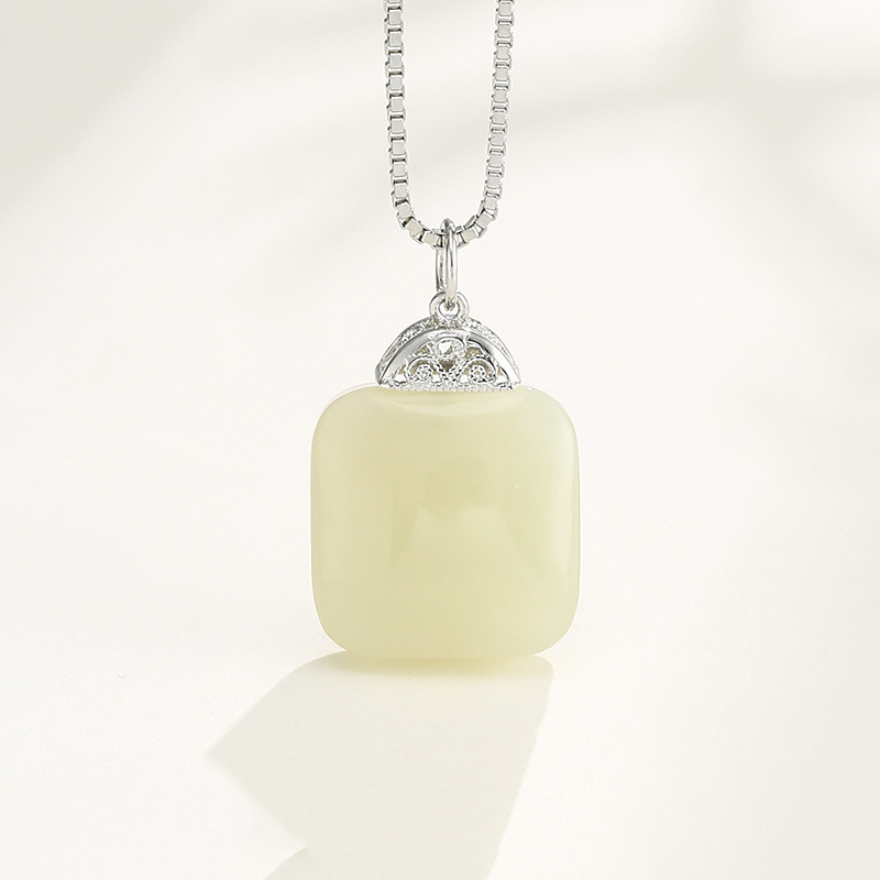 KTJ-2463 (with square and Tian jade) white gold