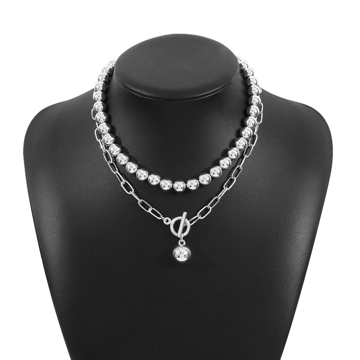 2:White K necklace