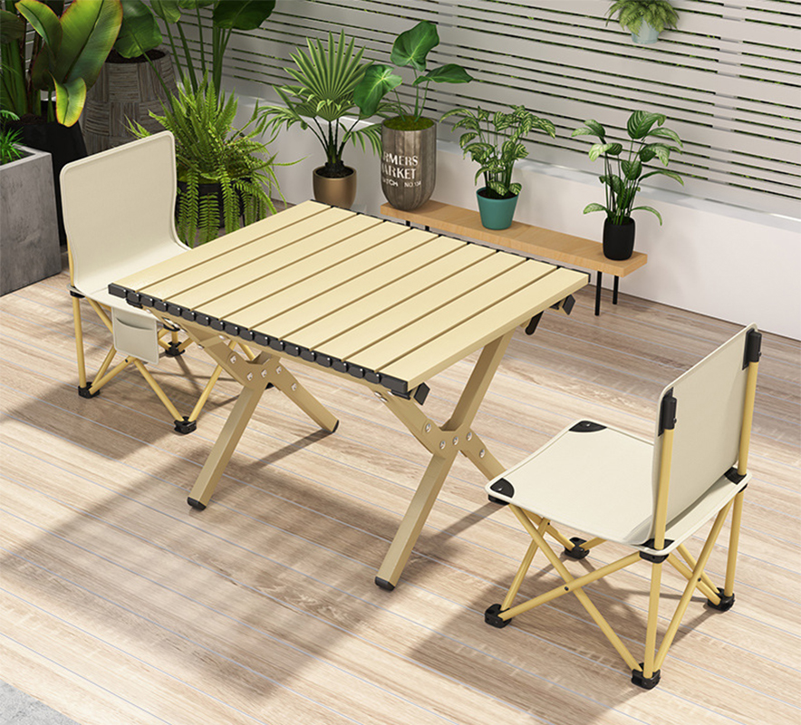 1 table size 60x60x43cm