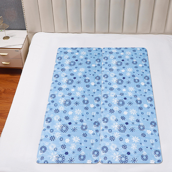 Sky Blue Snowflakes 150*100cm Send 2 ice pillow