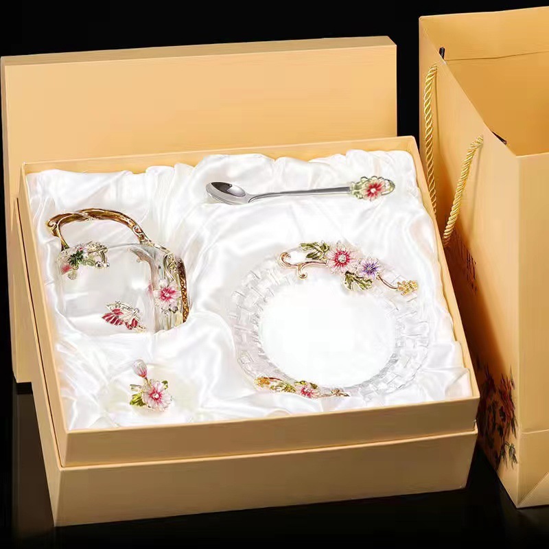 Butterfly chrysanthemum red short single cup   scoop lid tray gift box