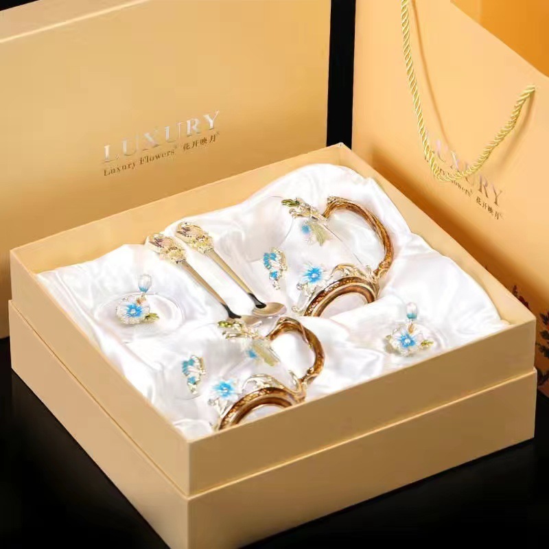 Butterfly chrysanthemum blue * cup   spoon cover gift box