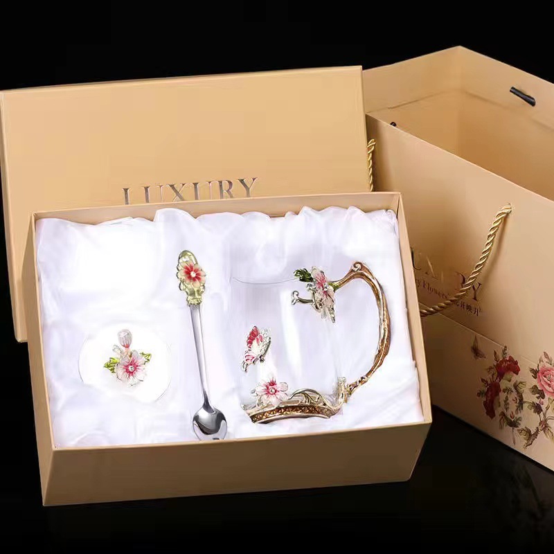 Butterfly chrysanthemum red high single cup   spoon cover gift box