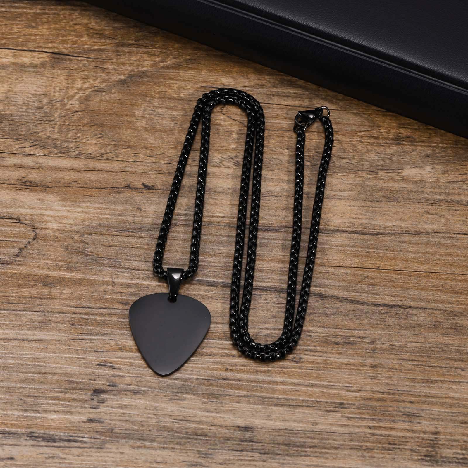 Black pendant and matching chain 60cm
