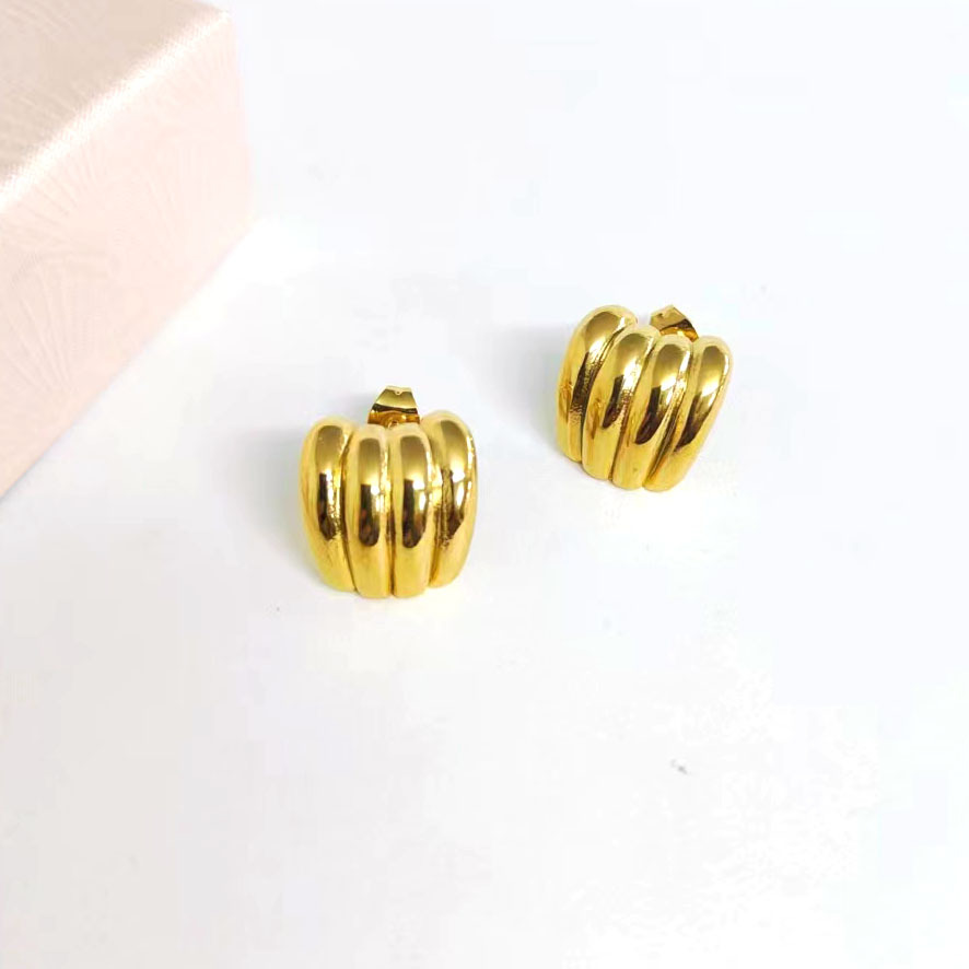 gold-14x14mm