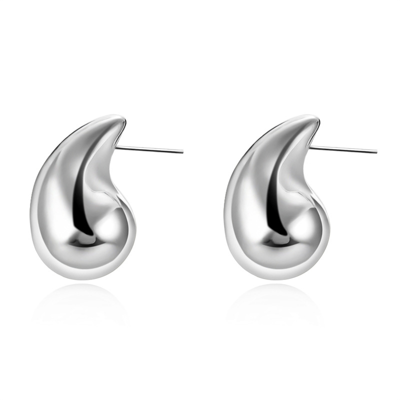 Stud earrings - Platinum color