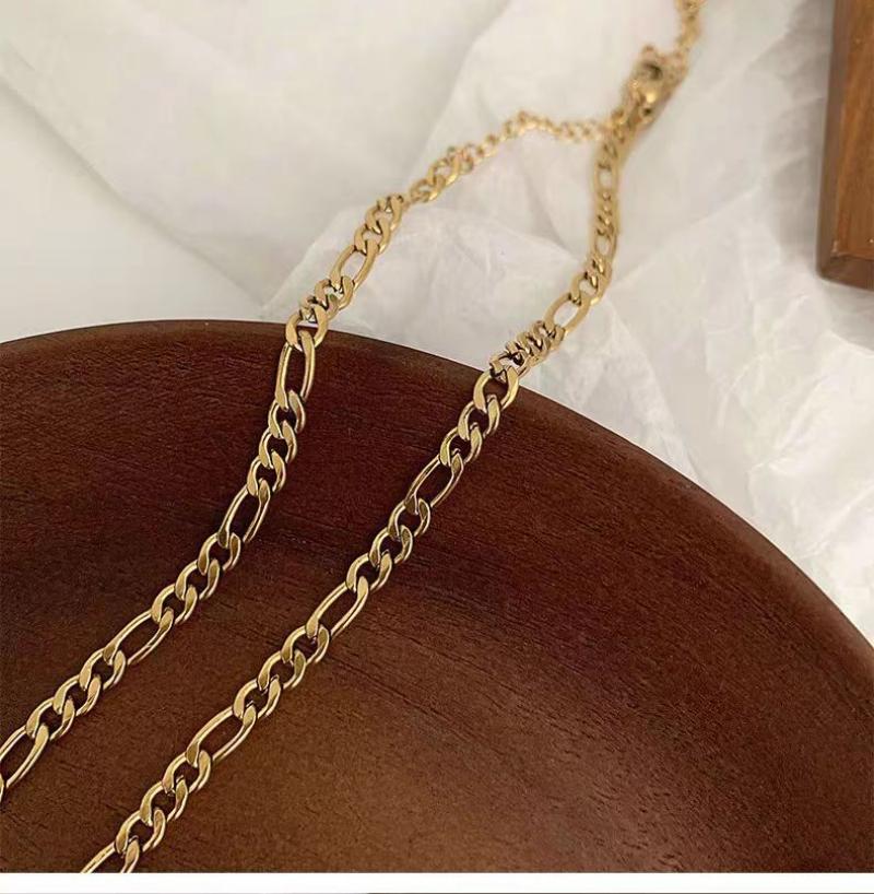 (4mm wide) Gold chain length 45CM