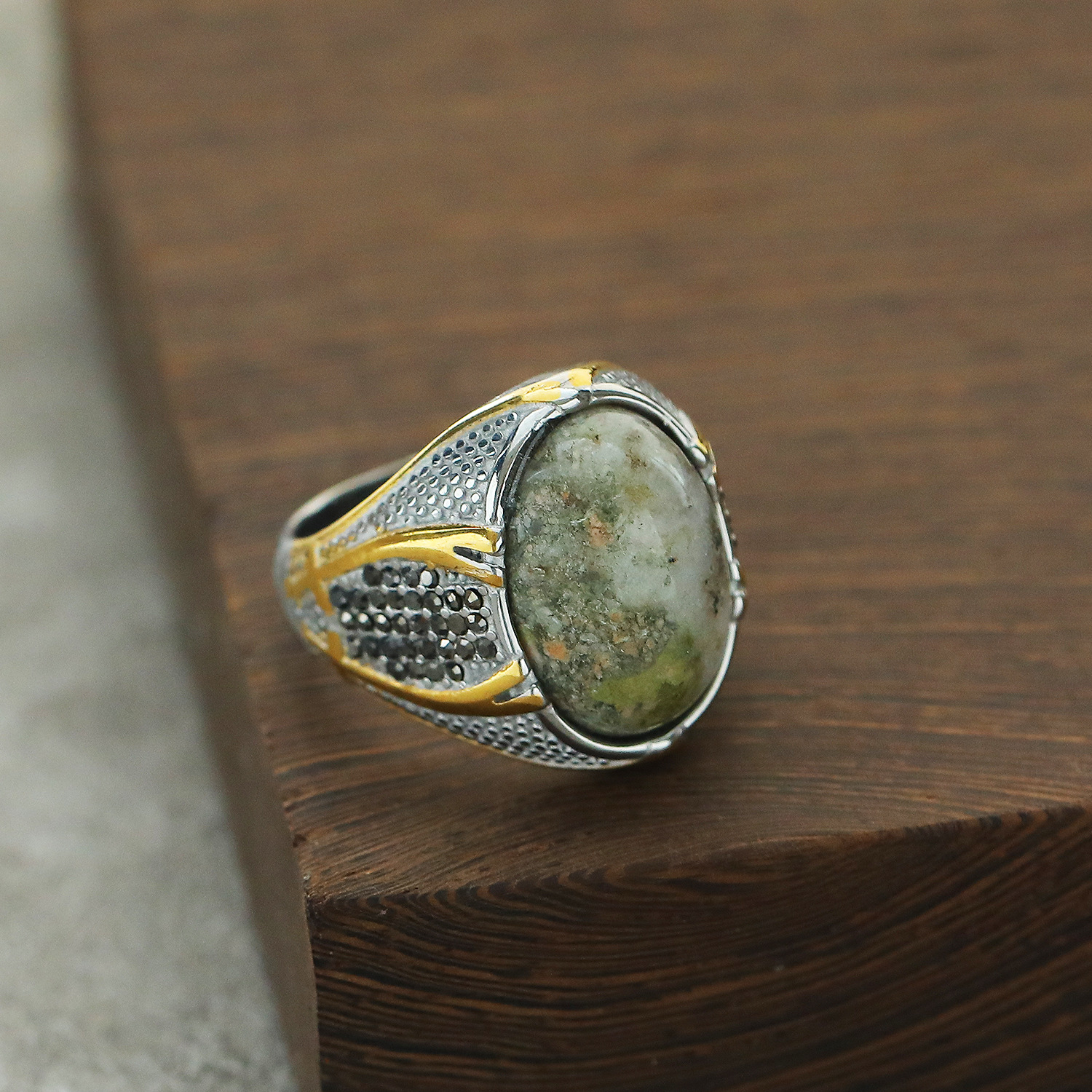 Steel color and gold green spot stone US Size #7