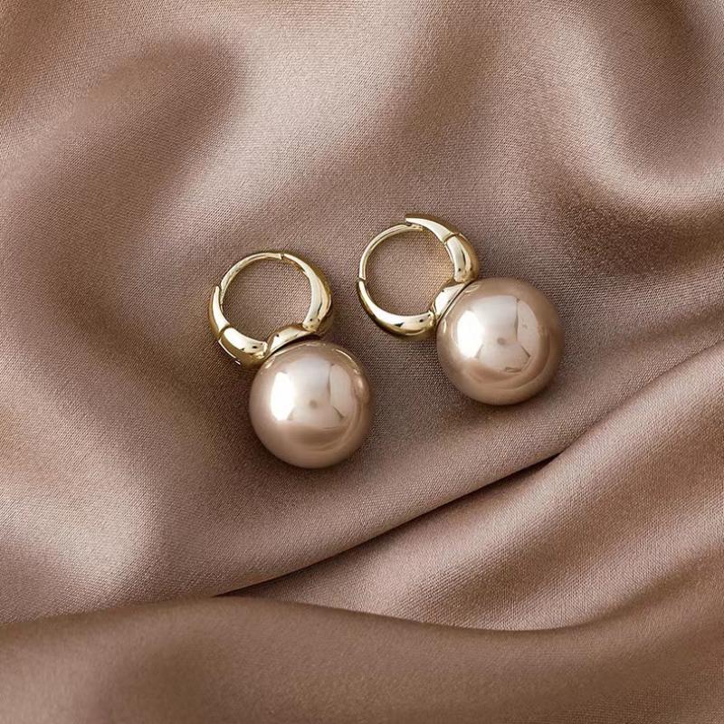 Champagne pearls