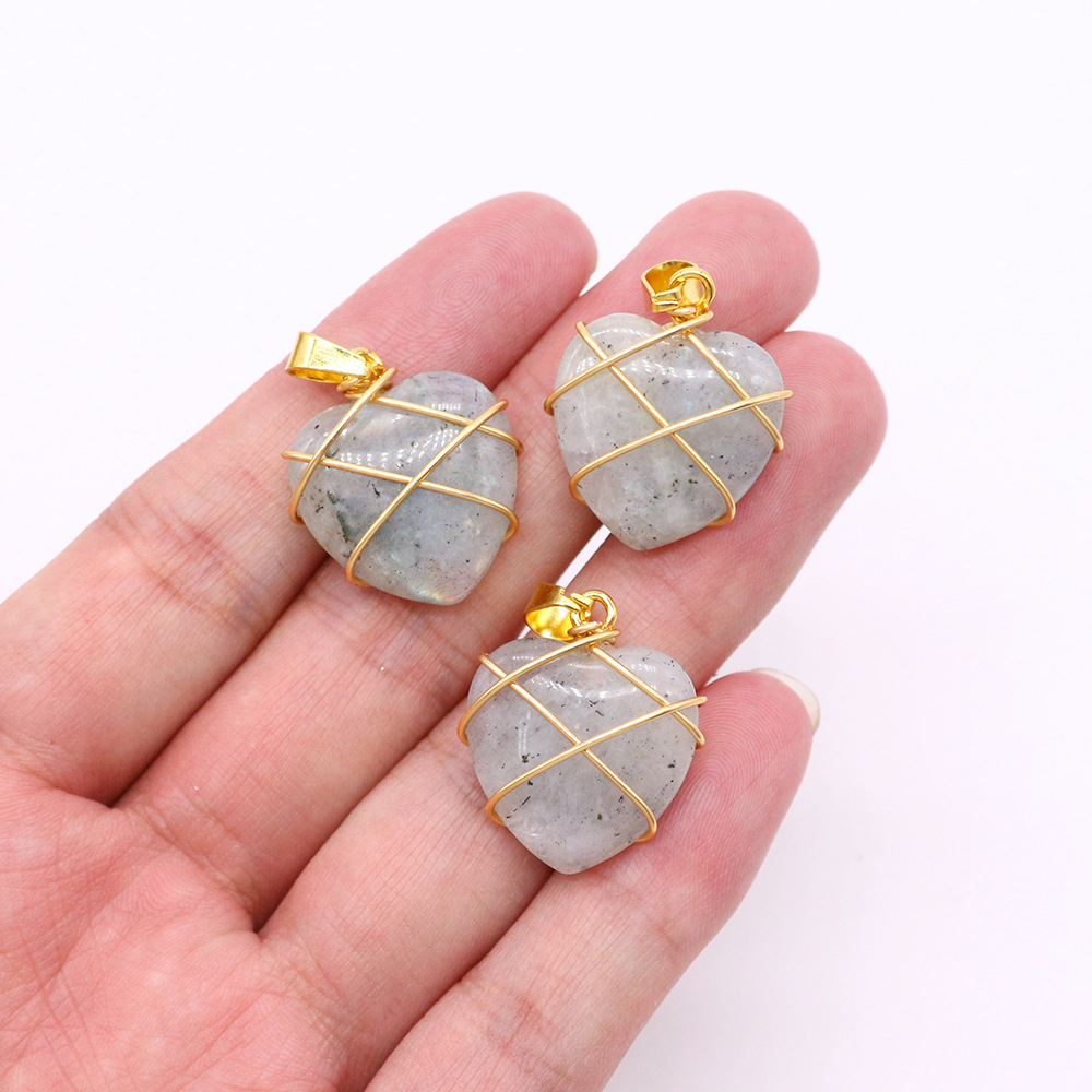 11 labradorite