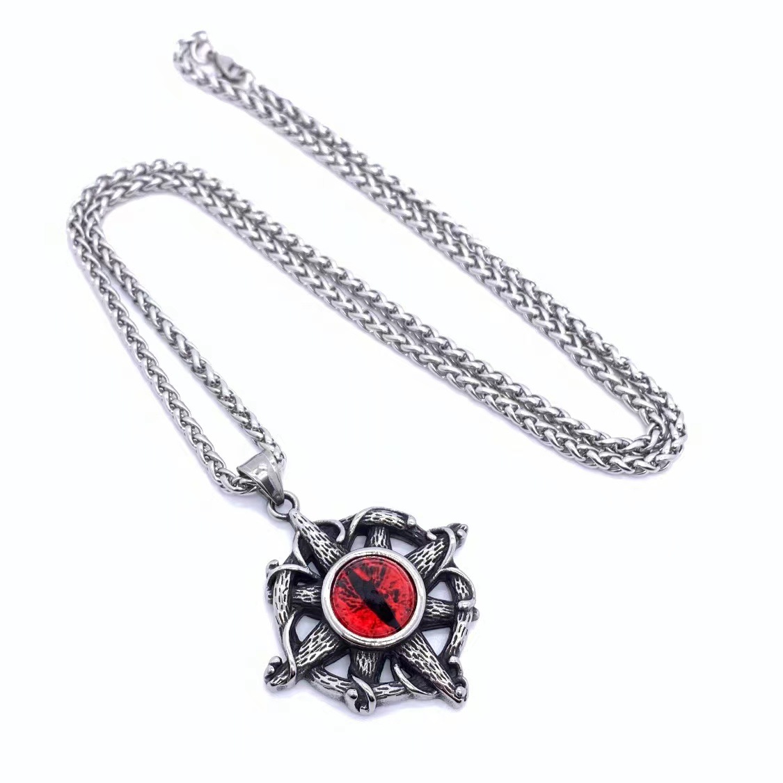 8:Red-eye pendant with 70CM chain