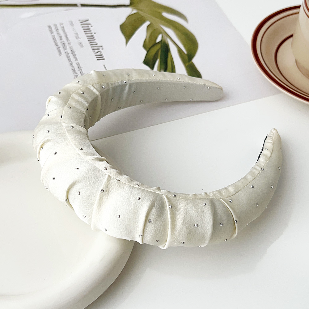 Iron drill pleated sponge headband - beige white