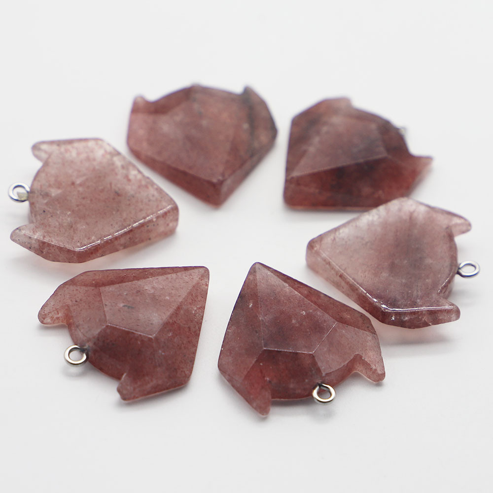 13 Strawberry Quartz