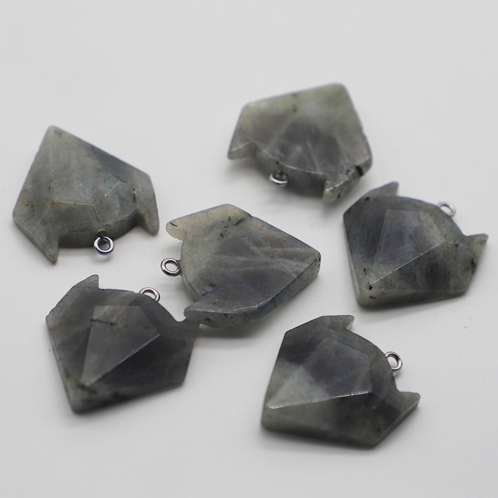 11 labradorite