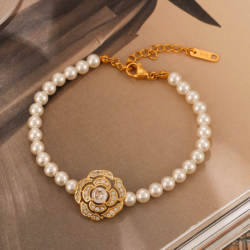 bracelet length 15cm with 5.5cm extender chain