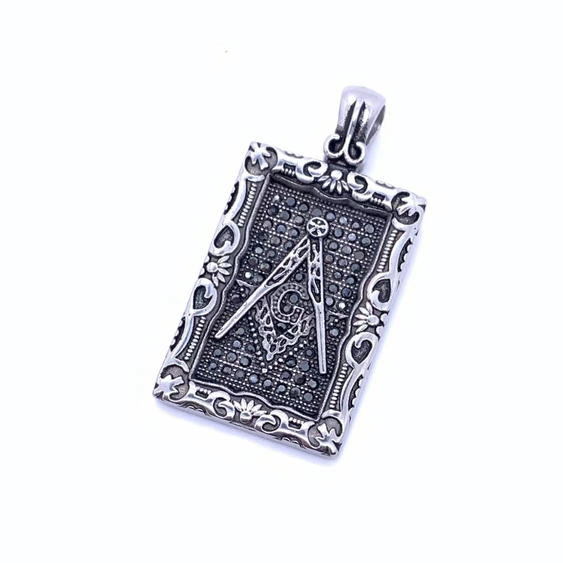 Steel pendant ( without chain )