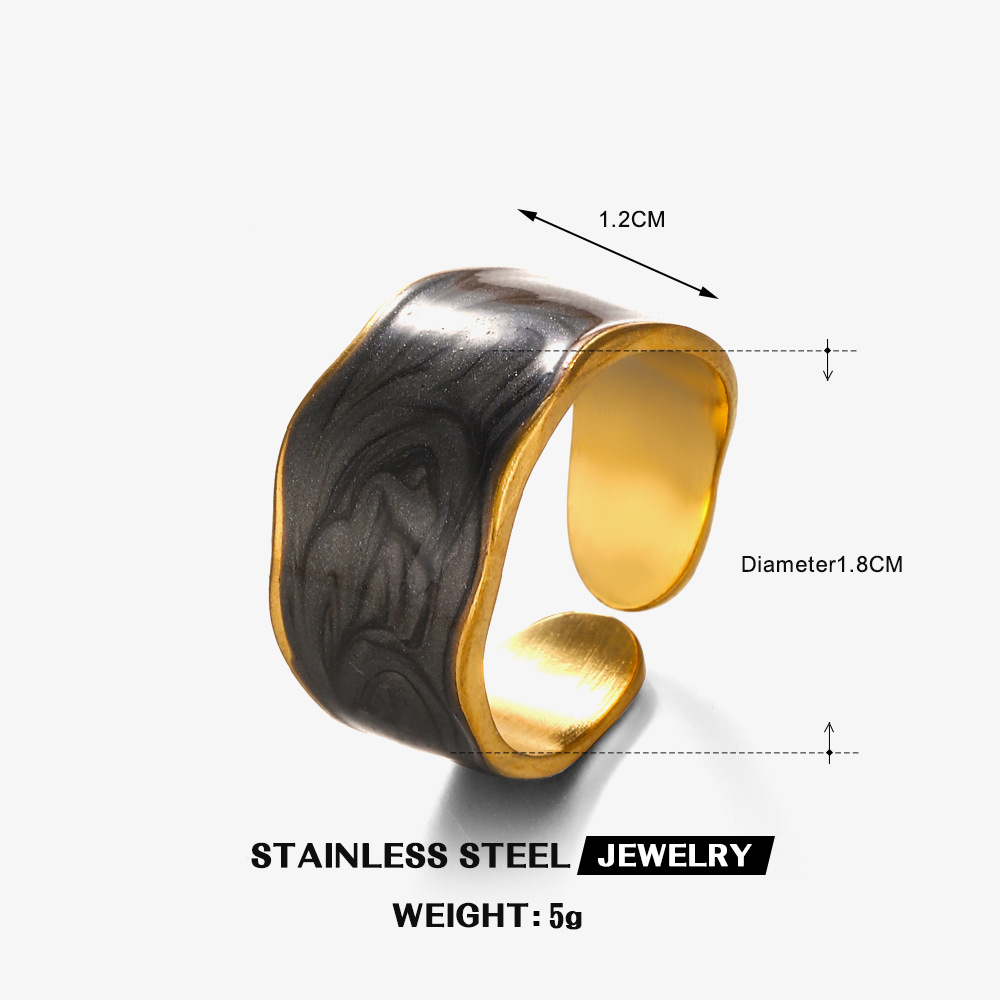 2:Gold wide face ring. - Black