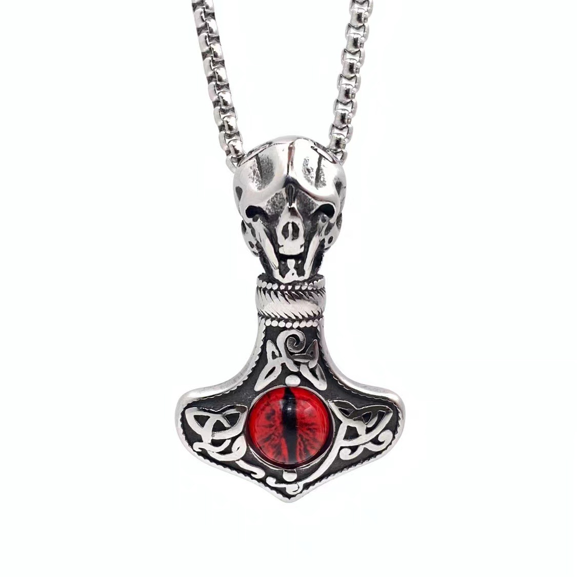 Red-eye pendant with 60cm chain