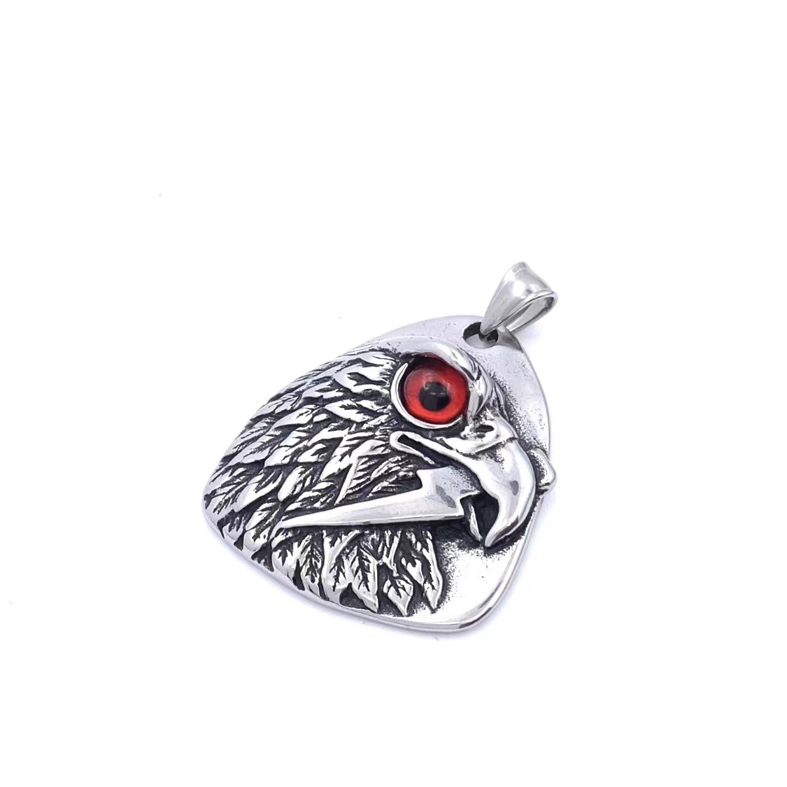 Red-eye pendant ( without chain )