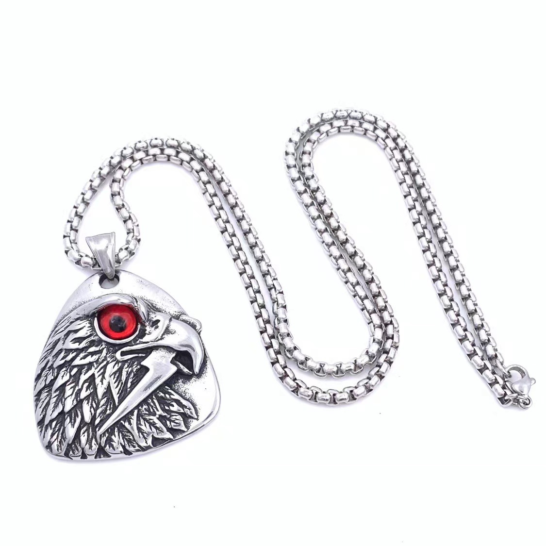 3:Red-eye pendant with 60cm chain