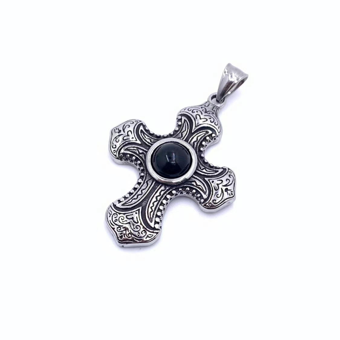 1:Black stone pendant ( excluding chain )