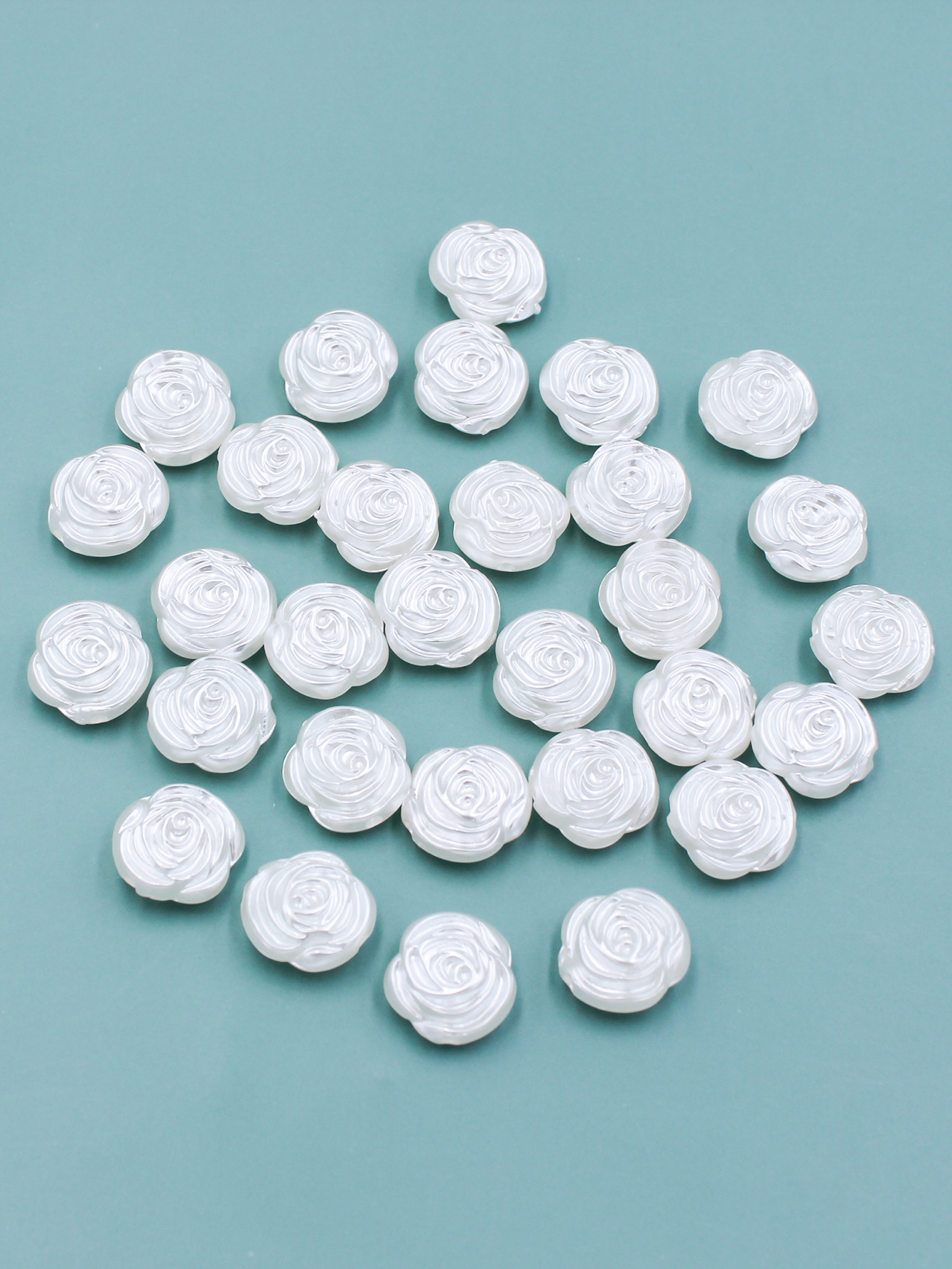 2:2 White (14mm, about 1050 pieces/kg)