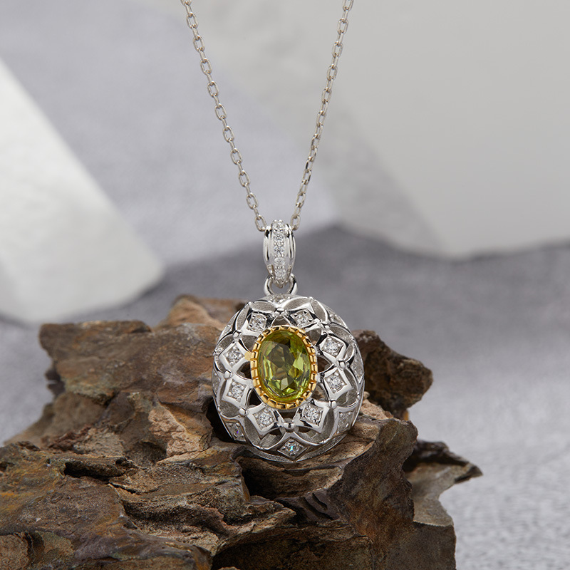 B Peridot Stone necklace 44cm with 5cm extender chain