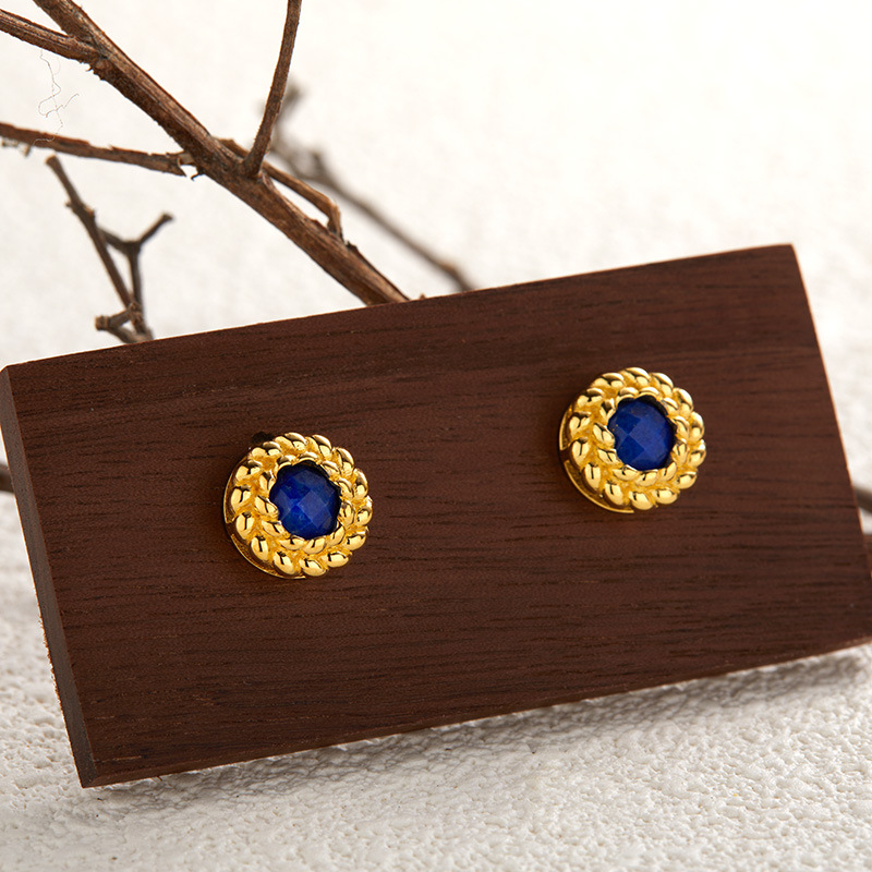 9 Lapis lazuli earring