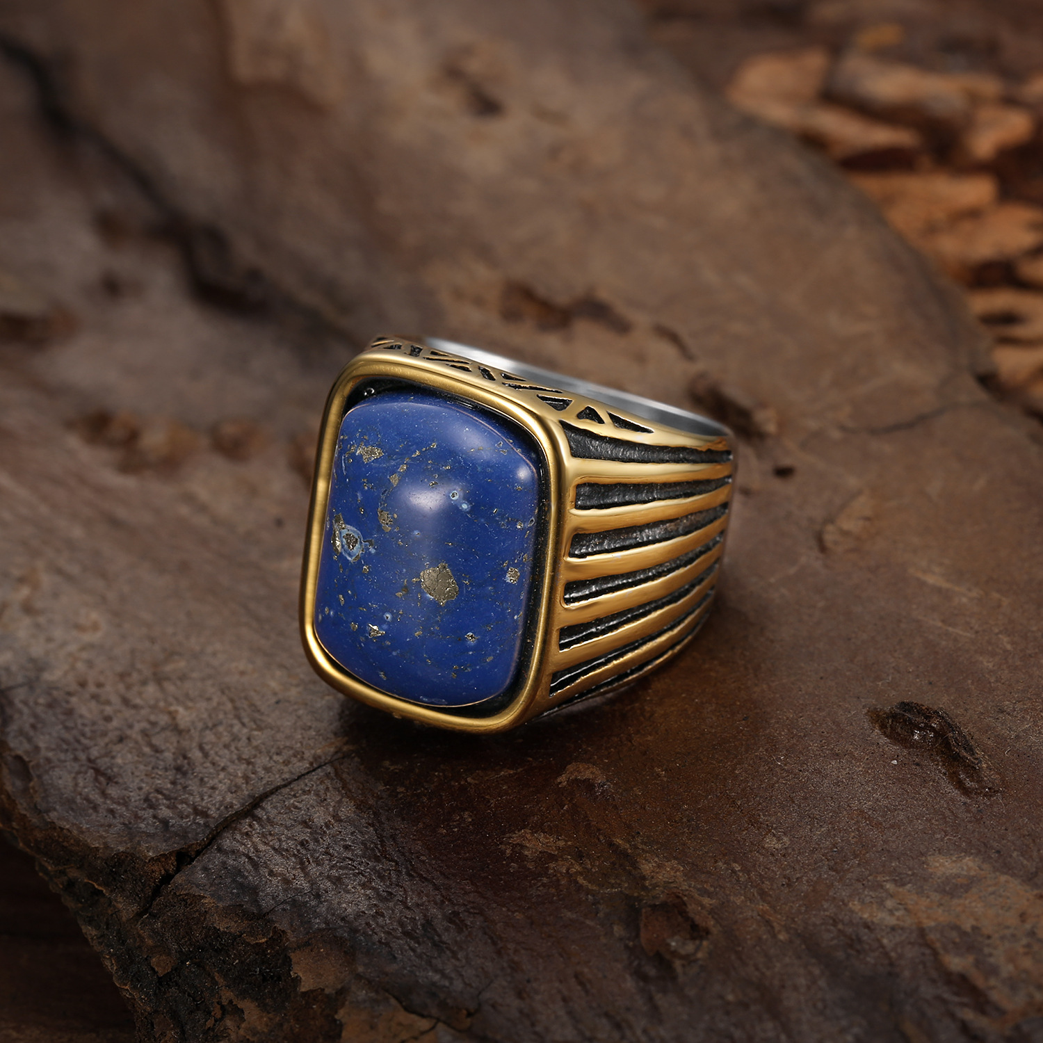 Intergold gemstone ring