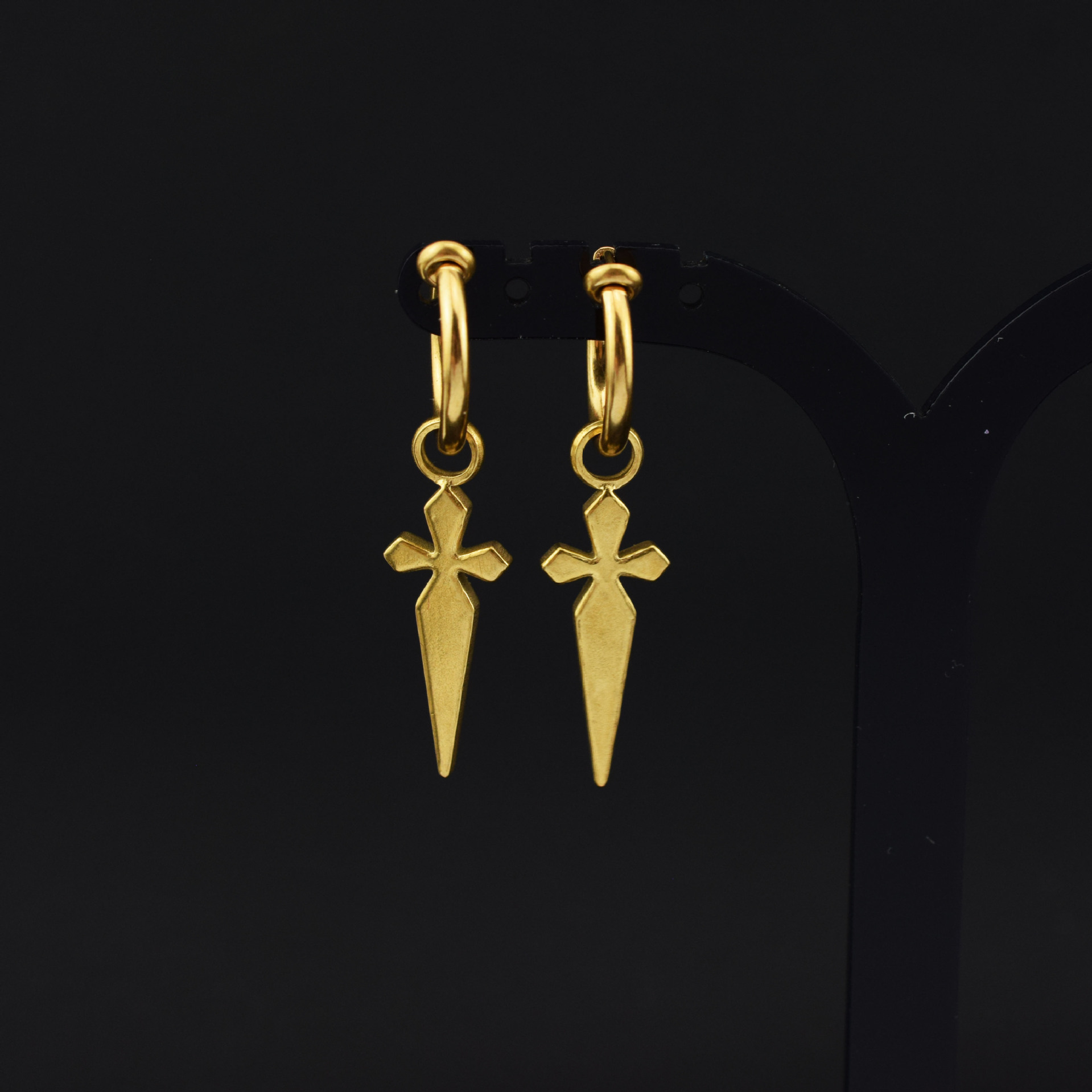 Gold ear clip