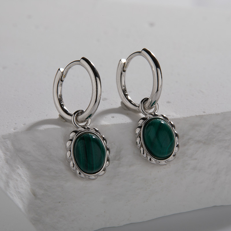 11 Malachite earring