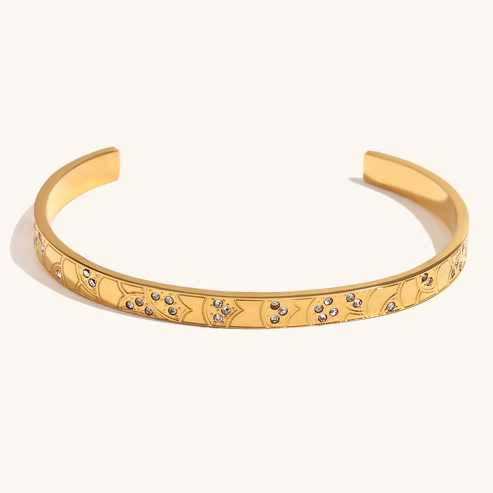 8:Geometric Bangle number 4-gold