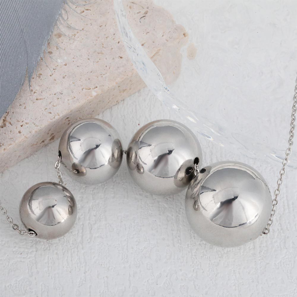 Silver beads-1.17 cm