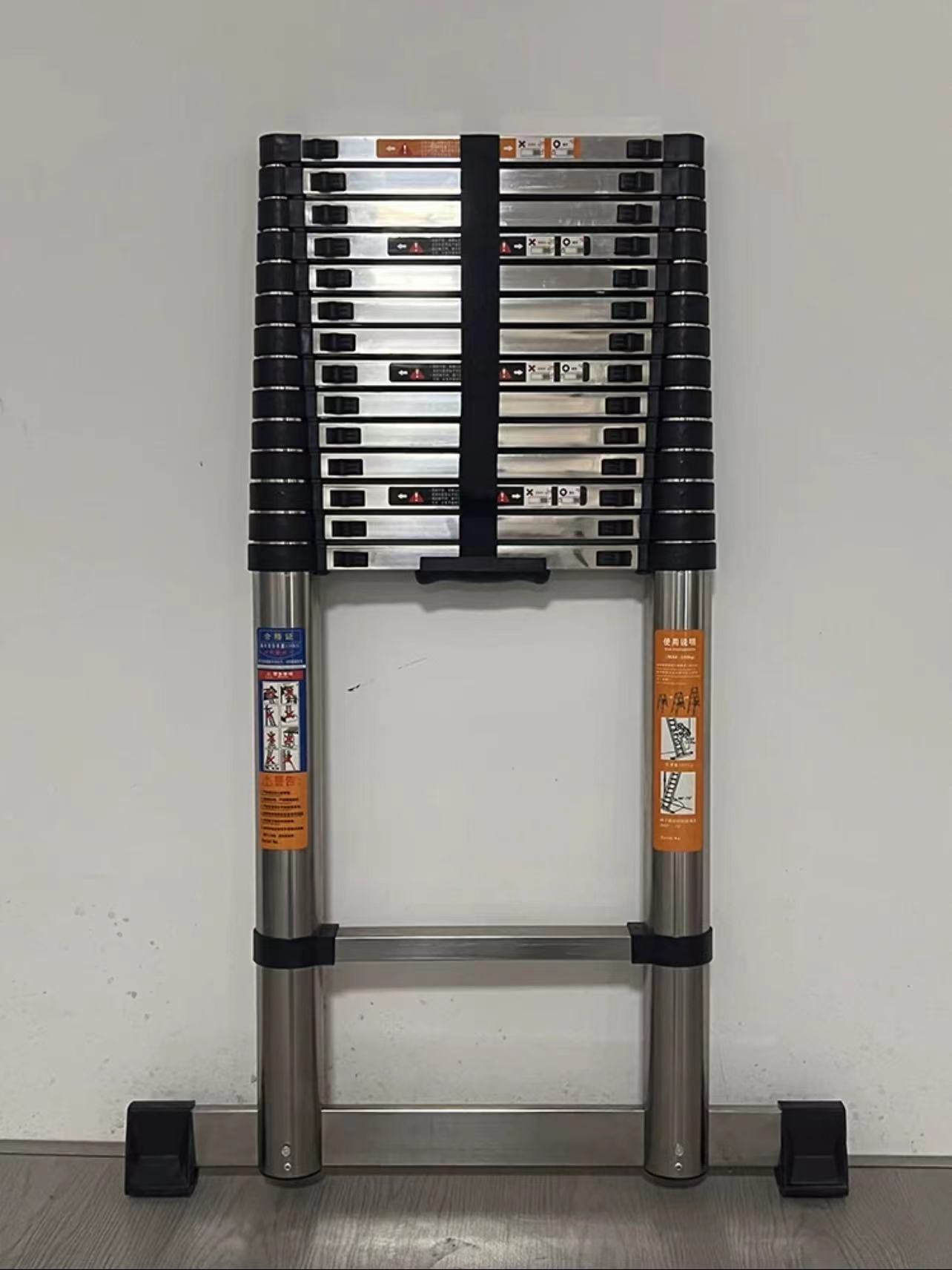 Thickened seamless steel pipe step ladder 2.3 and 2.3 meters