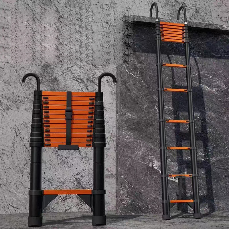 Reinforced and hardened steel ladder 6.7 meters feed hook