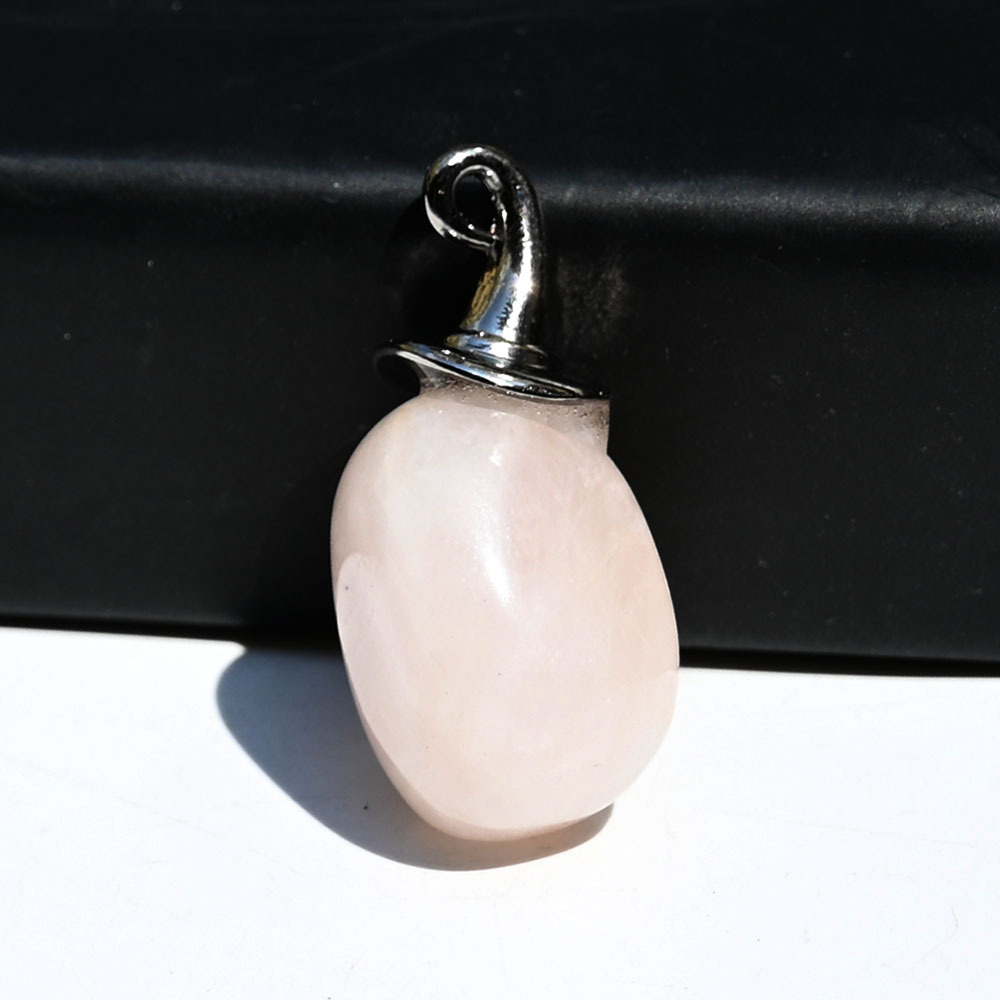 Irregular rose quartz about 22~28mm