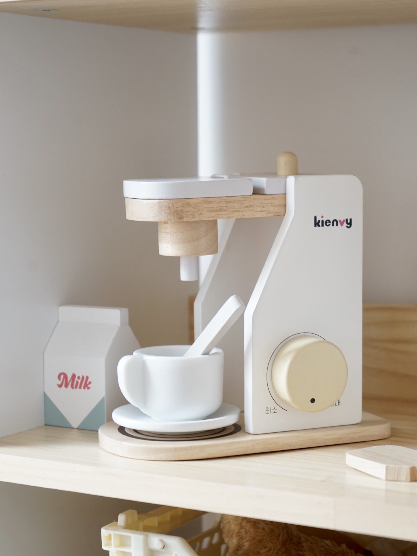 KIENVY White coffee maker