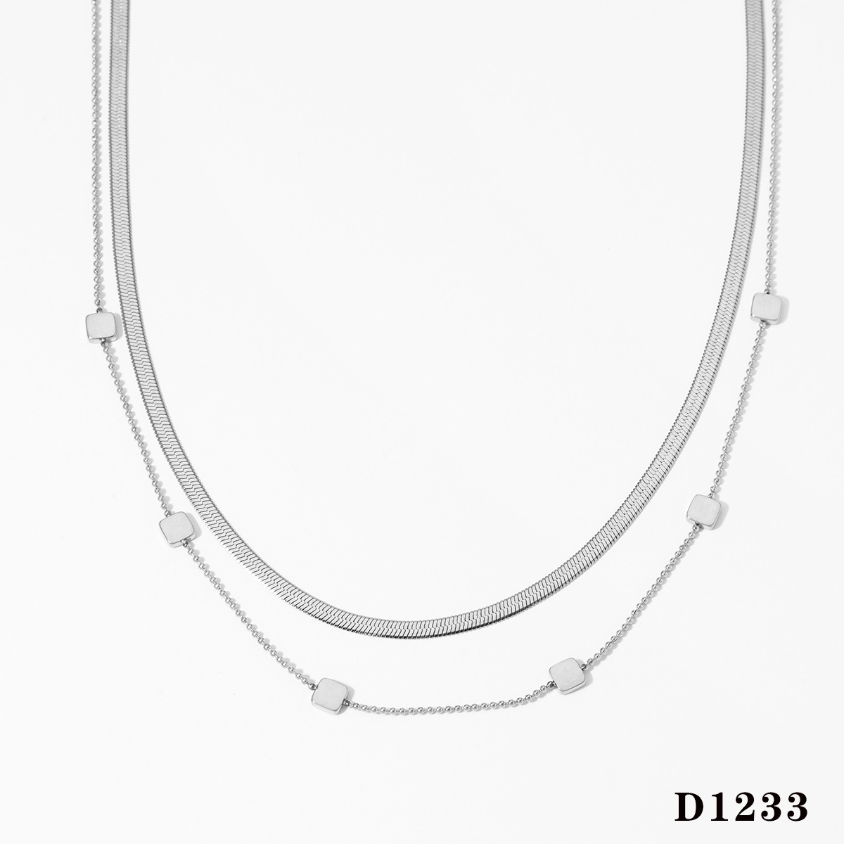 2:Silver necklace